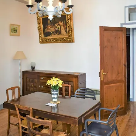 Apartment 3 Bedroom In *